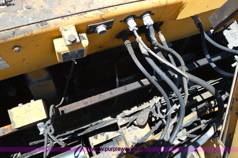 image for item I4527 1999 Blaw-Knox PF-5510 paving machine