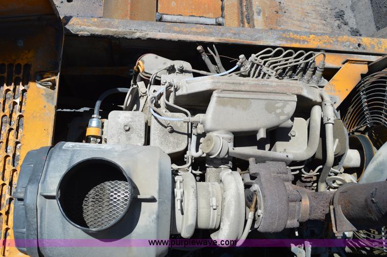 image for item I4527 1999 Blaw-Knox PF-5510 paving machine