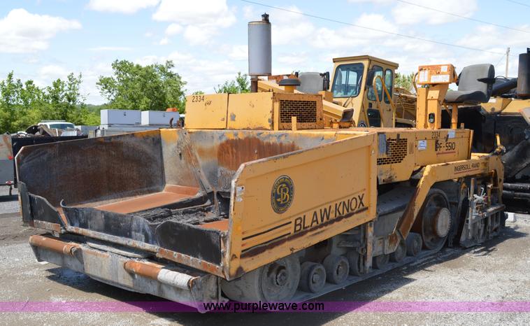 image for item I4528 2000 Blaw-Knox PF-5510 paving machine