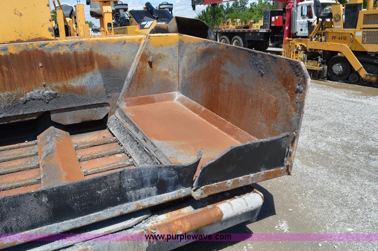 image for item I4528 2000 Blaw-Knox PF-5510 paving machine