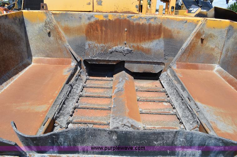 image for item I4528 2000 Blaw-Knox PF-5510 paving machine