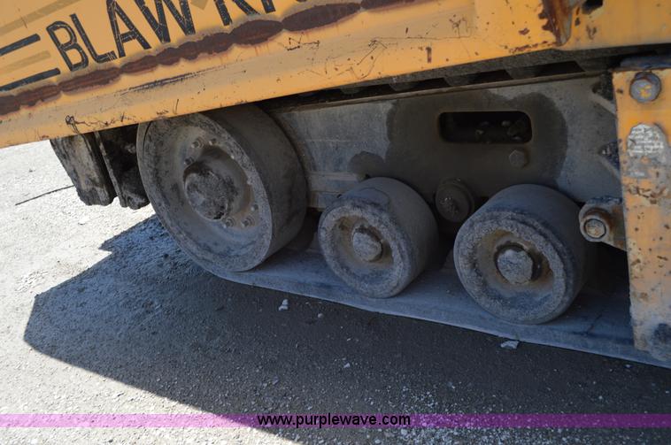 image for item I4528 2000 Blaw-Knox PF-5510 paving machine