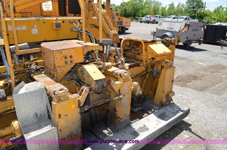 image for item I4528 2000 Blaw-Knox PF-5510 paving machine