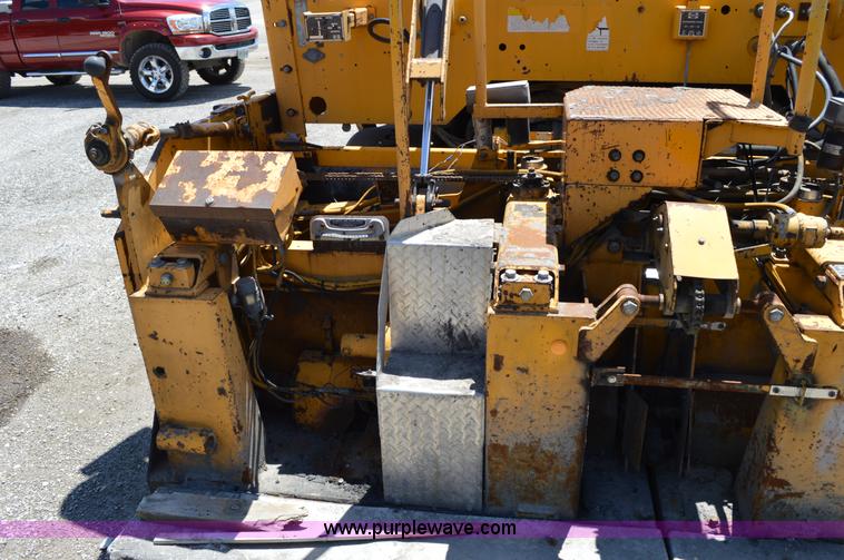 image for item I4528 2000 Blaw-Knox PF-5510 paving machine