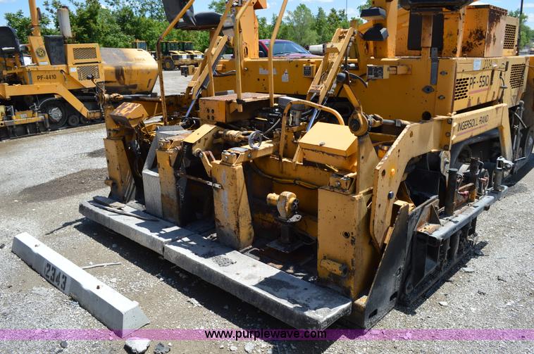 image for item I4528 2000 Blaw-Knox PF-5510 paving machine