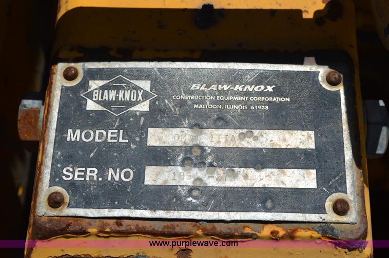 image for item I4528 2000 Blaw-Knox PF-5510 paving machine