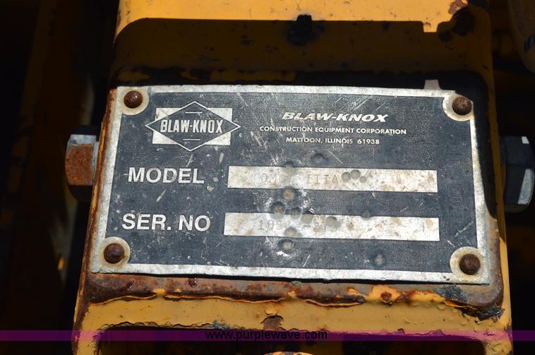 image for item I4528 2000 Blaw-Knox PF-5510 paving machine