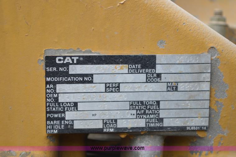 image for item I4533 1989 Peterbilt 358 semi truck