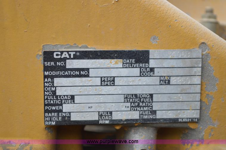 image for item I4533 1989 Peterbilt 358 semi truck