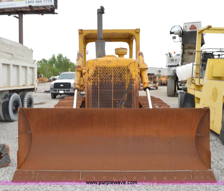 image for item I4552 1973 Caterpillar D6C dozer