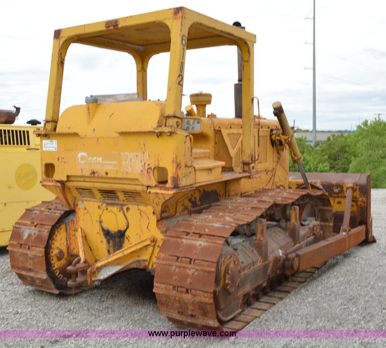 image for item I4552 1973 Caterpillar D6C dozer