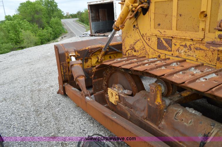 image for item I4552 1973 Caterpillar D6C dozer