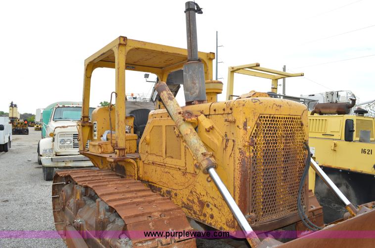 image for item I4552 1973 Caterpillar D6C dozer