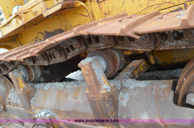 image for item I4552 1973 Caterpillar D6C dozer