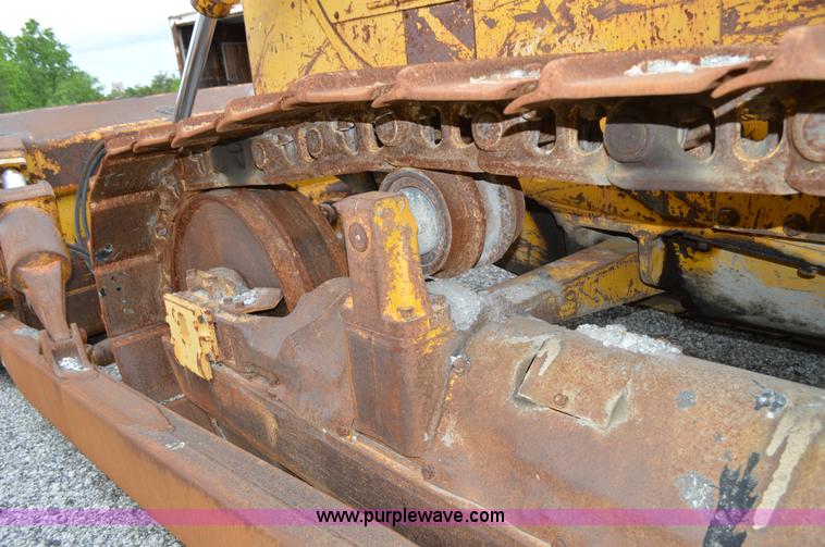 image for item I4552 1973 Caterpillar D6C dozer