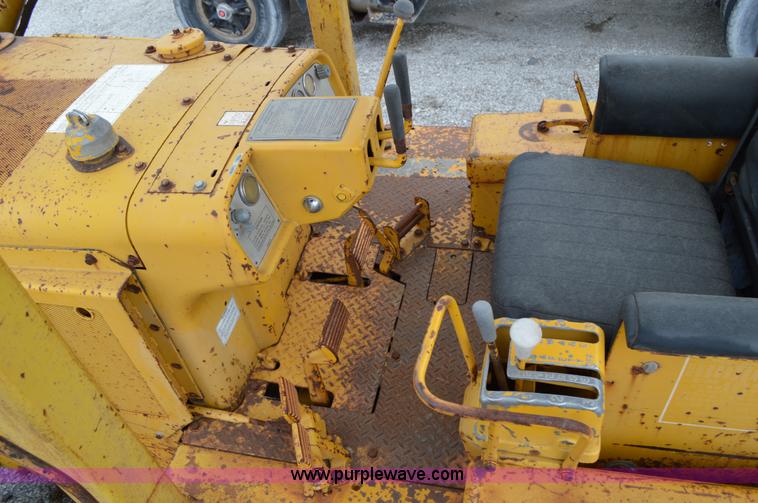 image for item I4552 1973 Caterpillar D6C dozer