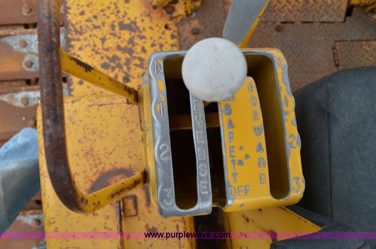 image for item I4552 1973 Caterpillar D6C dozer