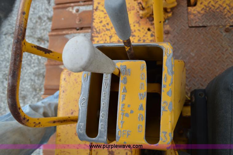 image for item I4552 1973 Caterpillar D6C dozer