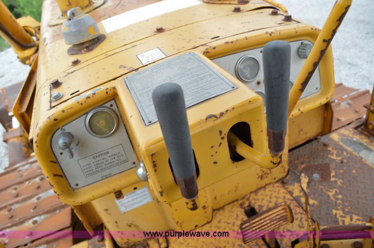 image for item I4552 1973 Caterpillar D6C dozer