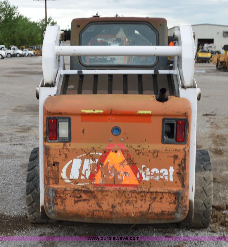 image for item I4564 2001 Bobcat 773 skid steer