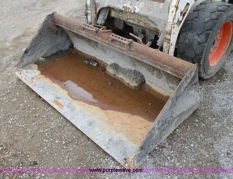image for item I4564 2001 Bobcat 773 skid steer