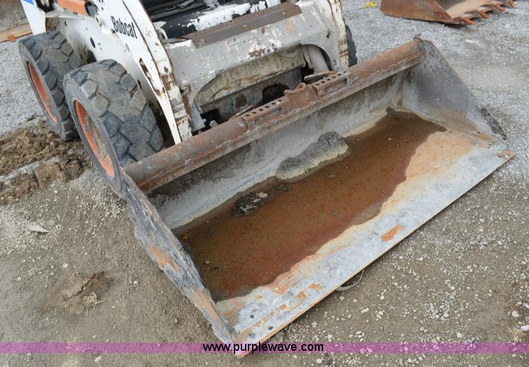 image for item I4564 2001 Bobcat 773 skid steer