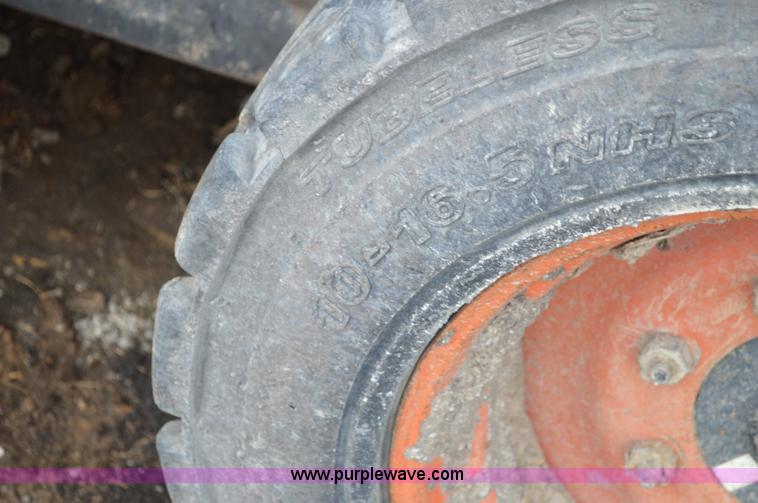 image for item I4564 2001 Bobcat 773 skid steer