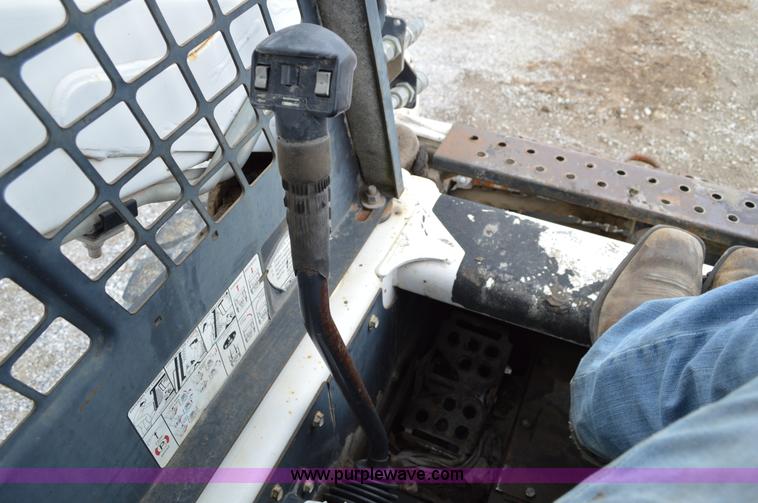 image for item I4564 2001 Bobcat 773 skid steer