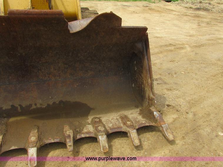 image for item J1780 1992 Caterpillar 953 LGP track loader