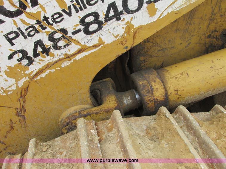 image for item J1780 1992 Caterpillar 953 LGP track loader