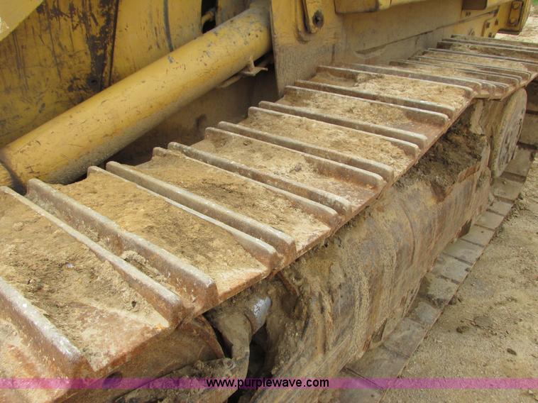 image for item J1780 1992 Caterpillar 953 LGP track loader