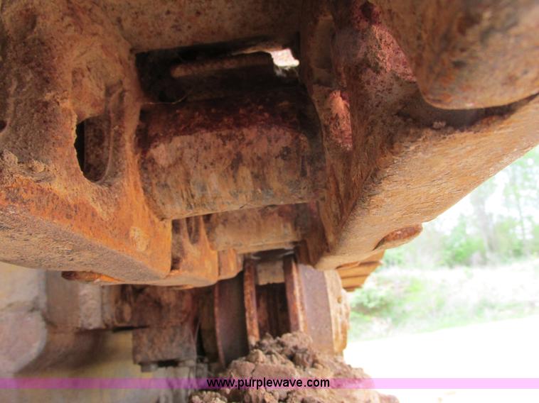 image for item J1780 1992 Caterpillar 953 LGP track loader