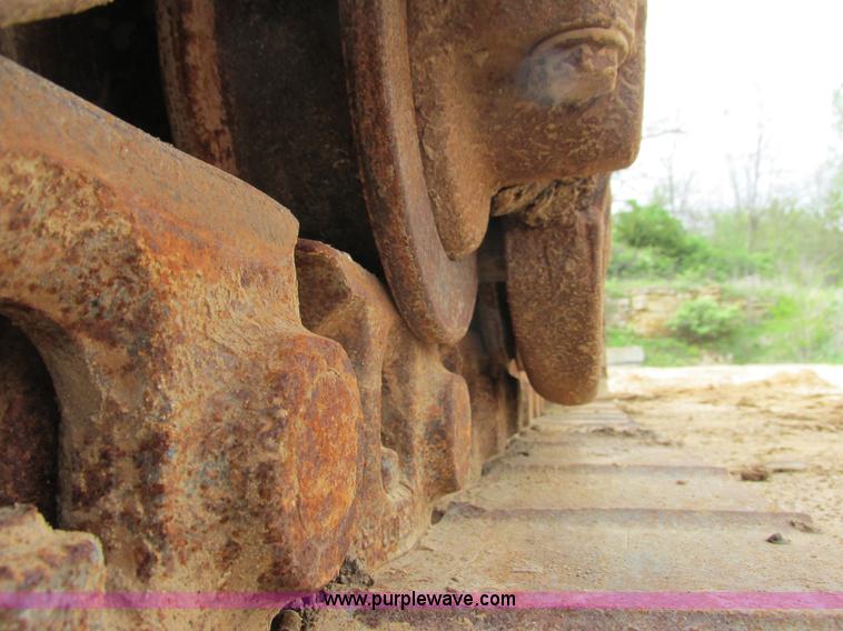 image for item J1780 1992 Caterpillar 953 LGP track loader