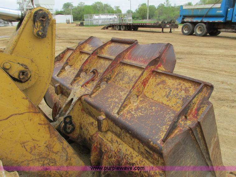 image for item J1780 1992 Caterpillar 953 LGP track loader