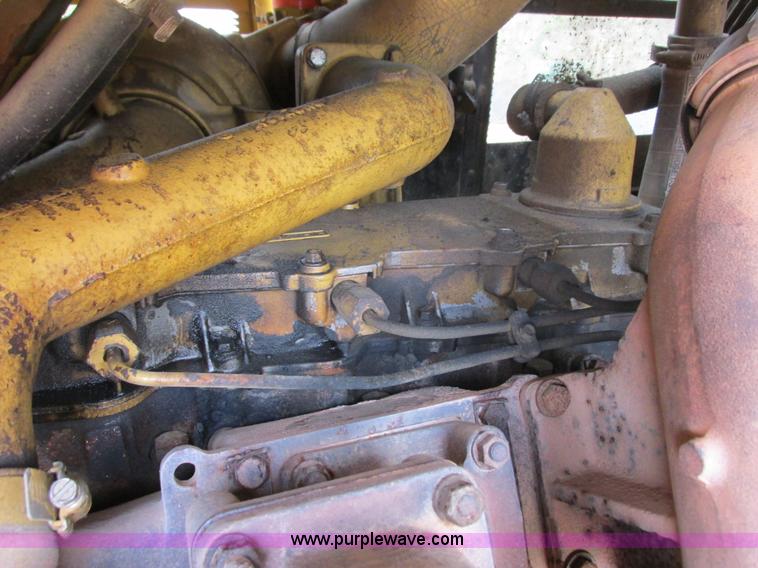 image for item J1780 1992 Caterpillar 953 LGP track loader