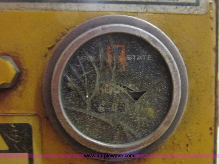 image for item J1784 Beuthling B100 smooth drum roller