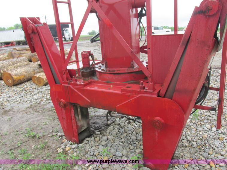 image for item K2127 IMT 13034 truck mounted crane