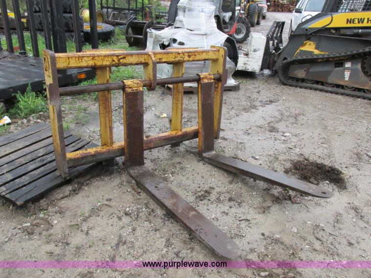 image for item K2132 Pallet forks