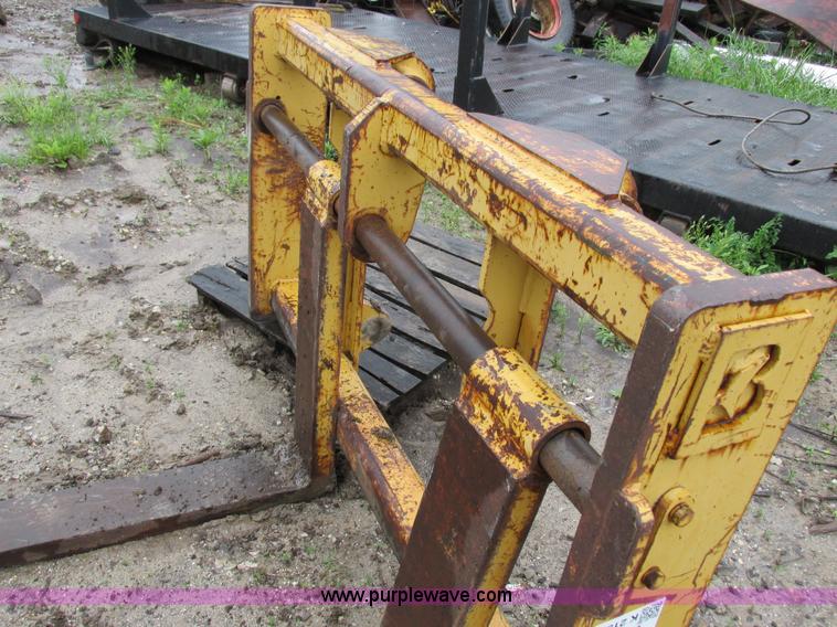image for item K2132 Pallet forks