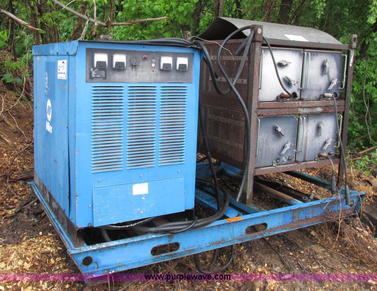 image for item K2133 Miller GPS 1500A welder