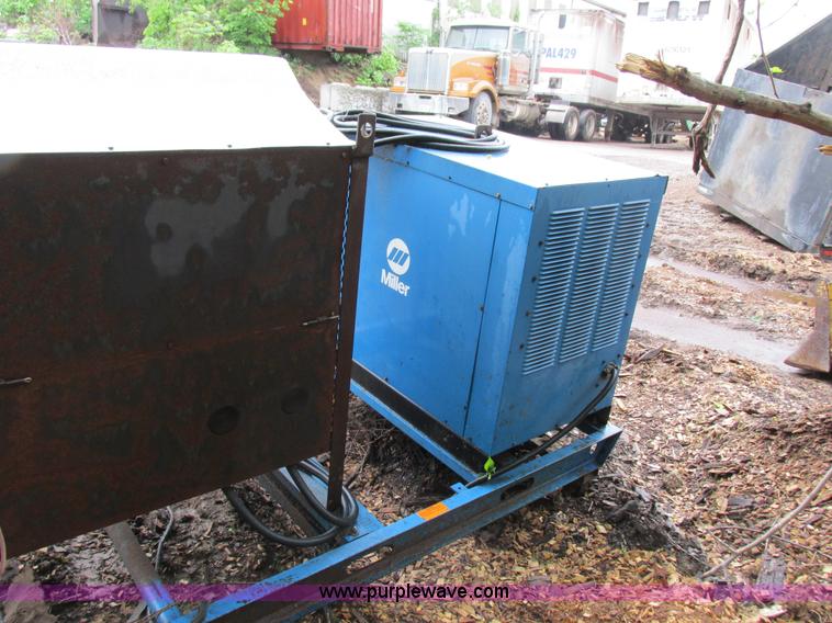 image for item K2133 Miller GPS 1500A welder