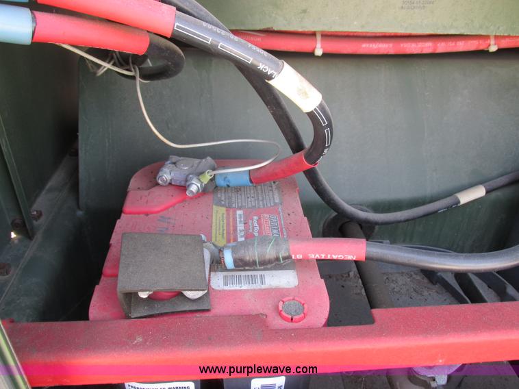 image for item K2135 2003 MCII OFNW8 MEP-816B generator