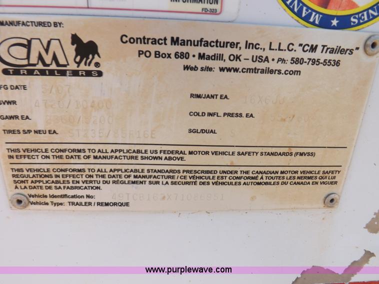 image for item K3883 2007 CM enclosed trailer