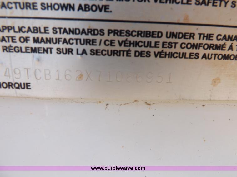 image for item K3883 2007 CM enclosed trailer