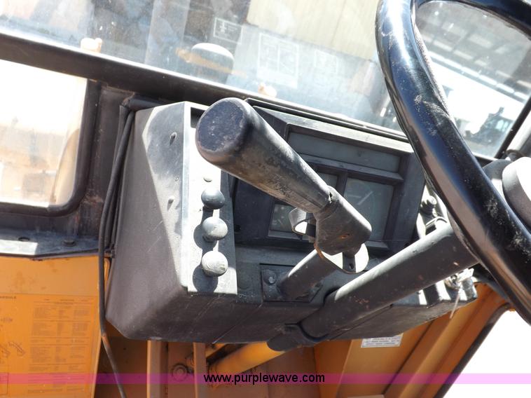 image for item K3927 1982 Case 580D backhoe