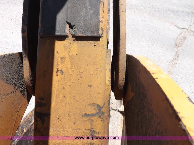 image for item K3927 1982 Case 580D backhoe