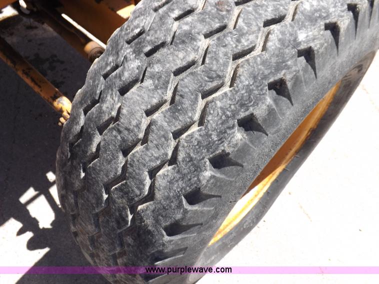 image for item K3927 1982 Case 580D backhoe