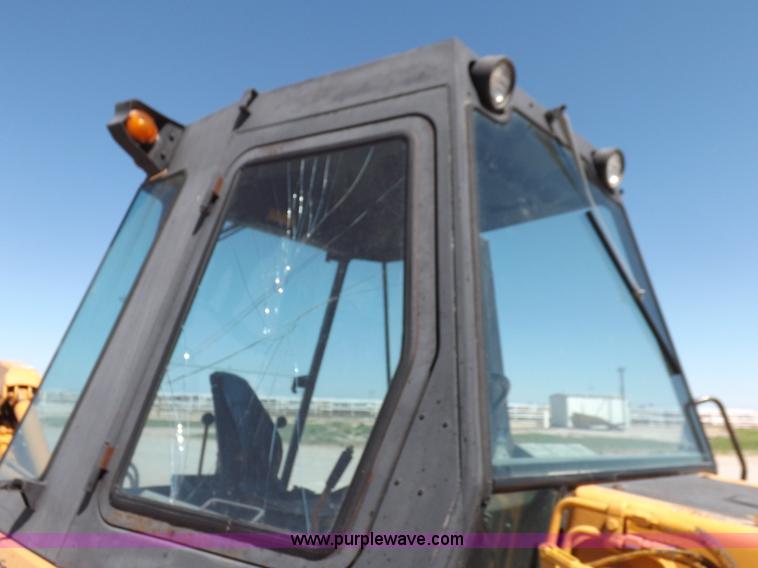 image for item K3927 1982 Case 580D backhoe