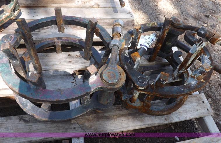 image for item K3939 (2) pipe line up clamps