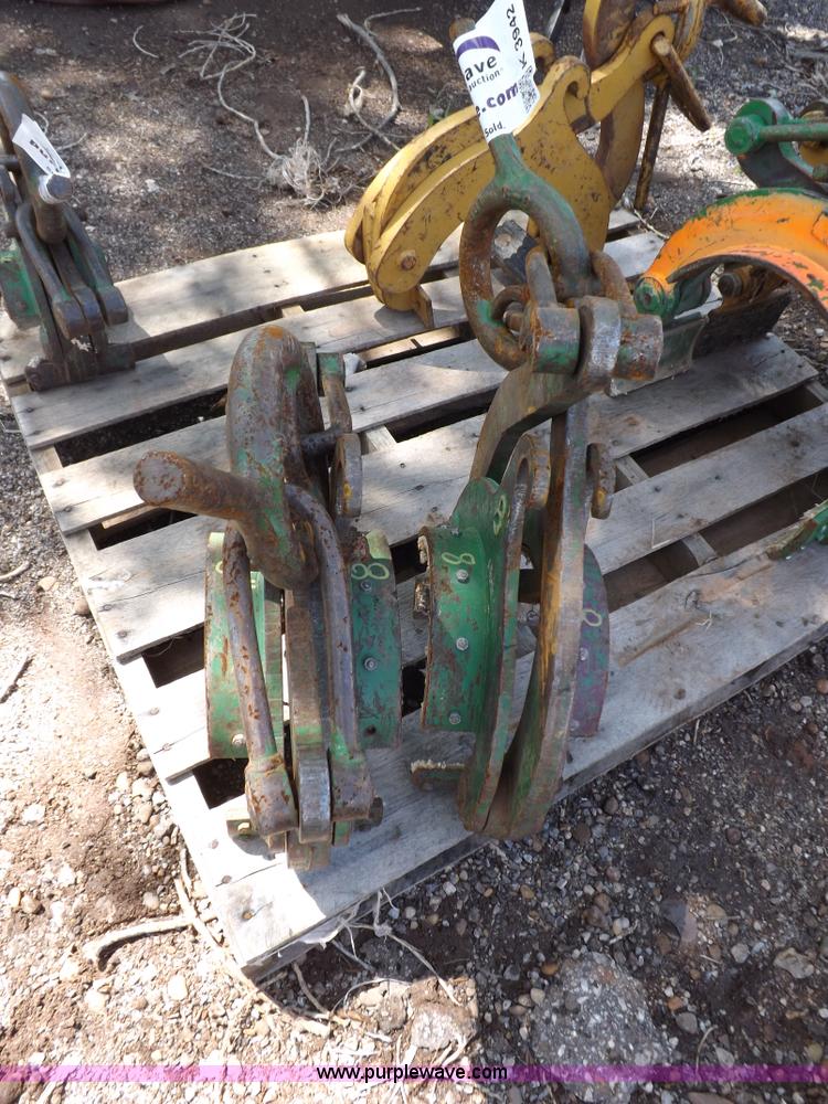 image for item K3942 (2) pipe capliper/tongs